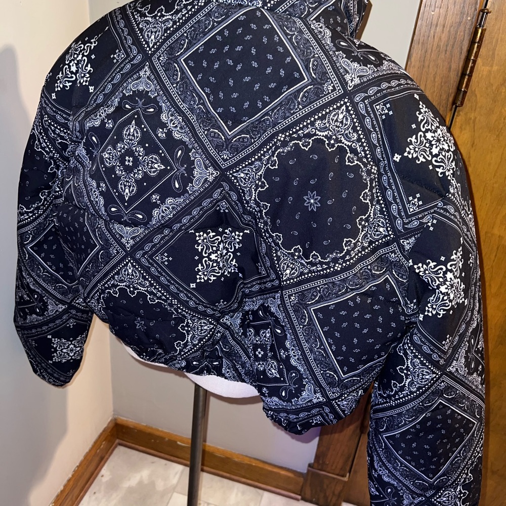 Jacket size Large - Picture 3 of 4
